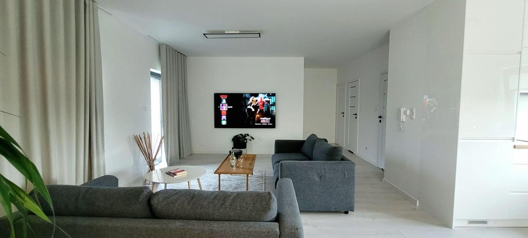 Bast 17 Dom Duzy Parking , Mandoria , Ptak , 2 Sypialnie Lub 1 Sypialnia, Taras , Autostrada A1, Kalinowskiego 17E Wifi Łódź Extérieur photo